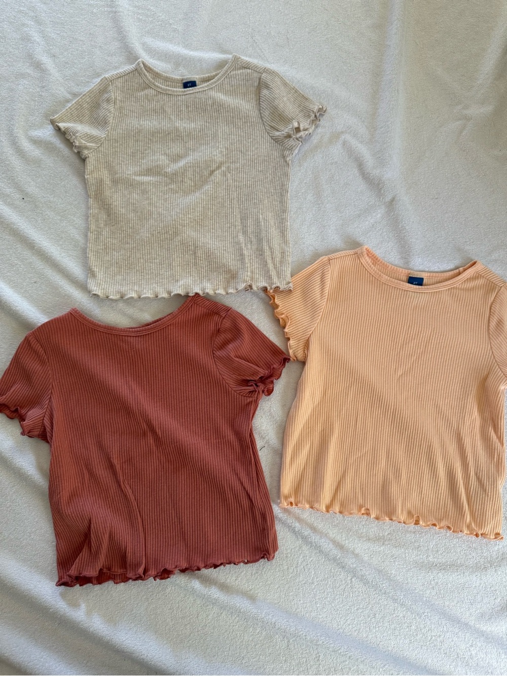 Old Navy Girls Ribbed Lettuce-Edge Tees in Cream, Peach & Rust - Set of 3